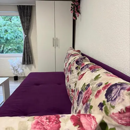 Georgeous Lux Purple Apartman *